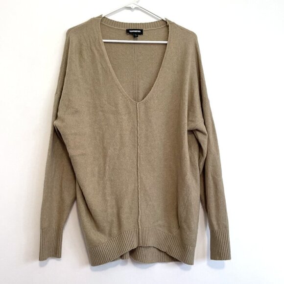 EXPRESS Solid Taupe Tan ? Deep V-Neck Long Sleeve Dolman Sleeve Slouchy Sweater - Picture 2 of 14